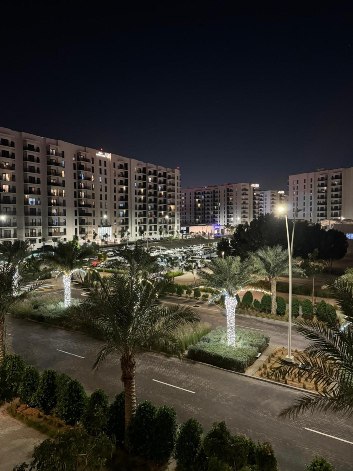 Appartamento The Hive Retreats In Yas Island Abu Dhabi Esterno foto