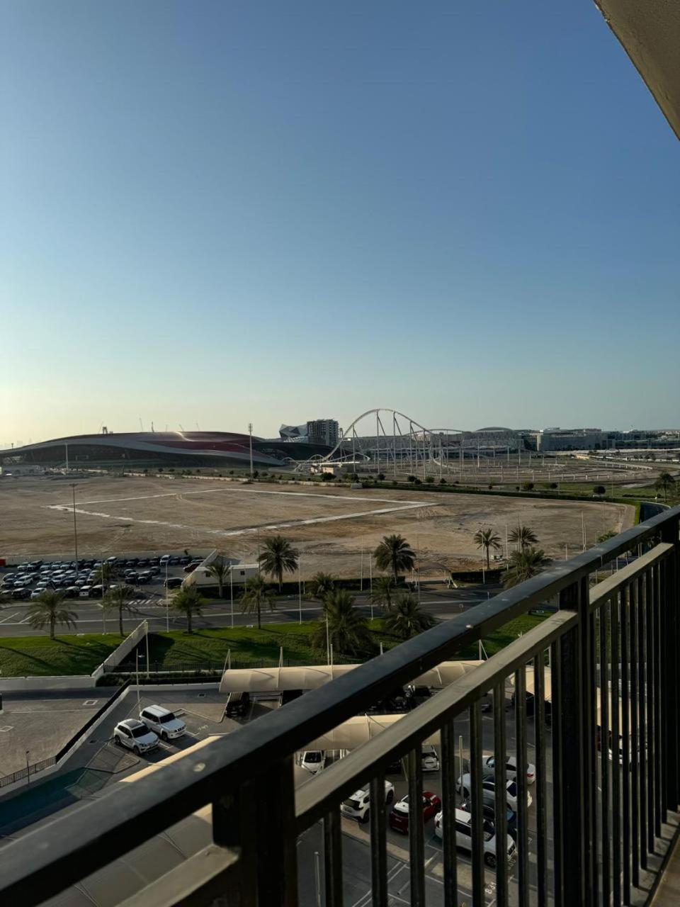 Appartamento The Hive Retreats In Yas Island Abu Dhabi Esterno foto